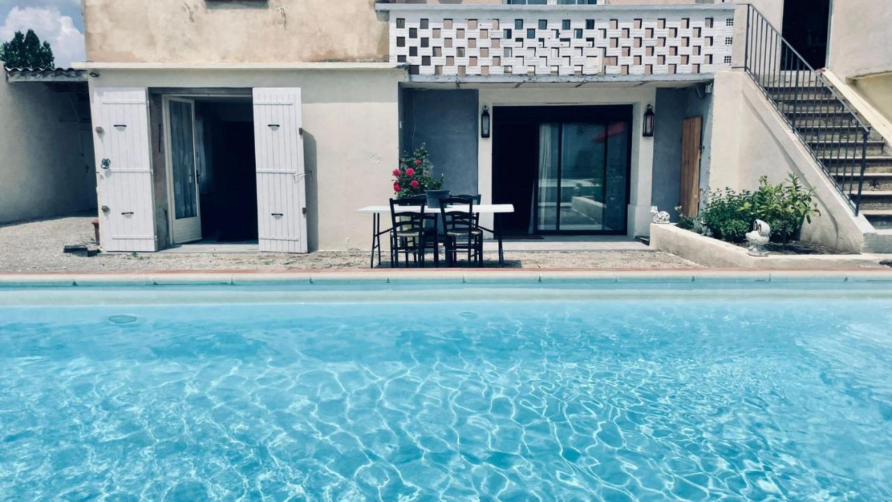 Вілла Chez Eric Et Marine Robion en Luberon Екстер'єр фото